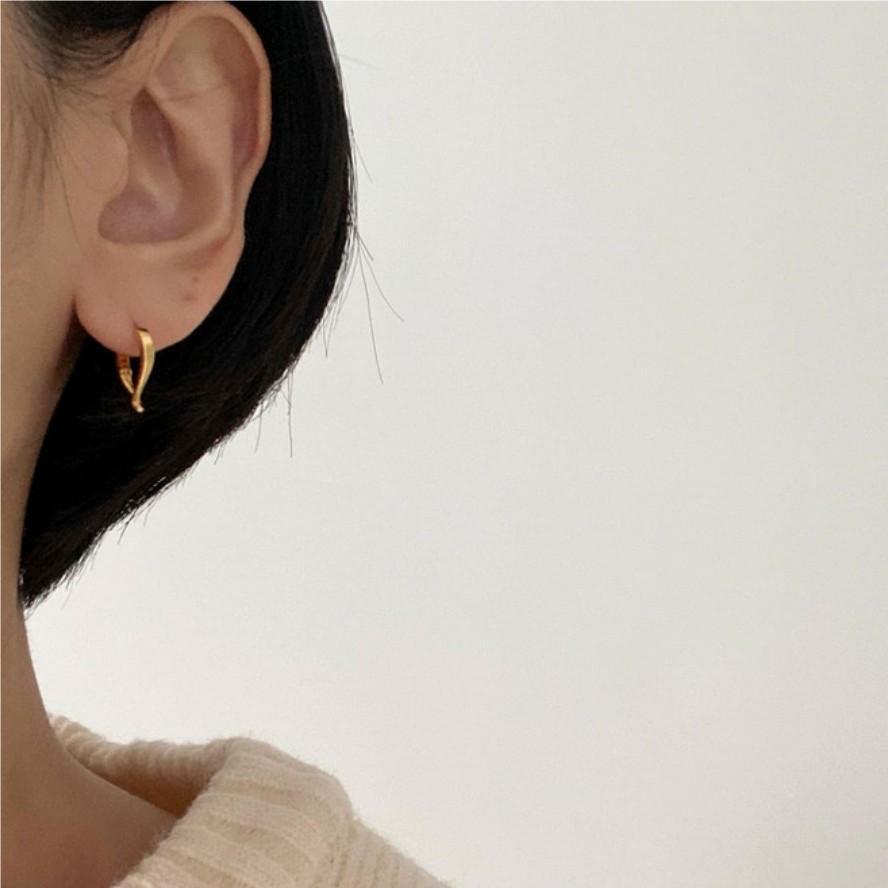 Minimalist Geometric Letter-Shaped 925 Sterling Silver Stud Earrings with Gold Plating for Women