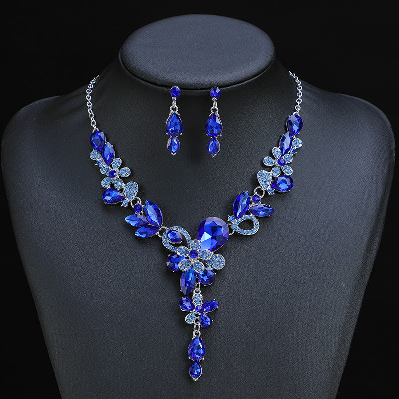 Vintage Floral Double-Layer Necklace Set with Crystal Accents in Alloy with Plated Finish and O-Chain for Women