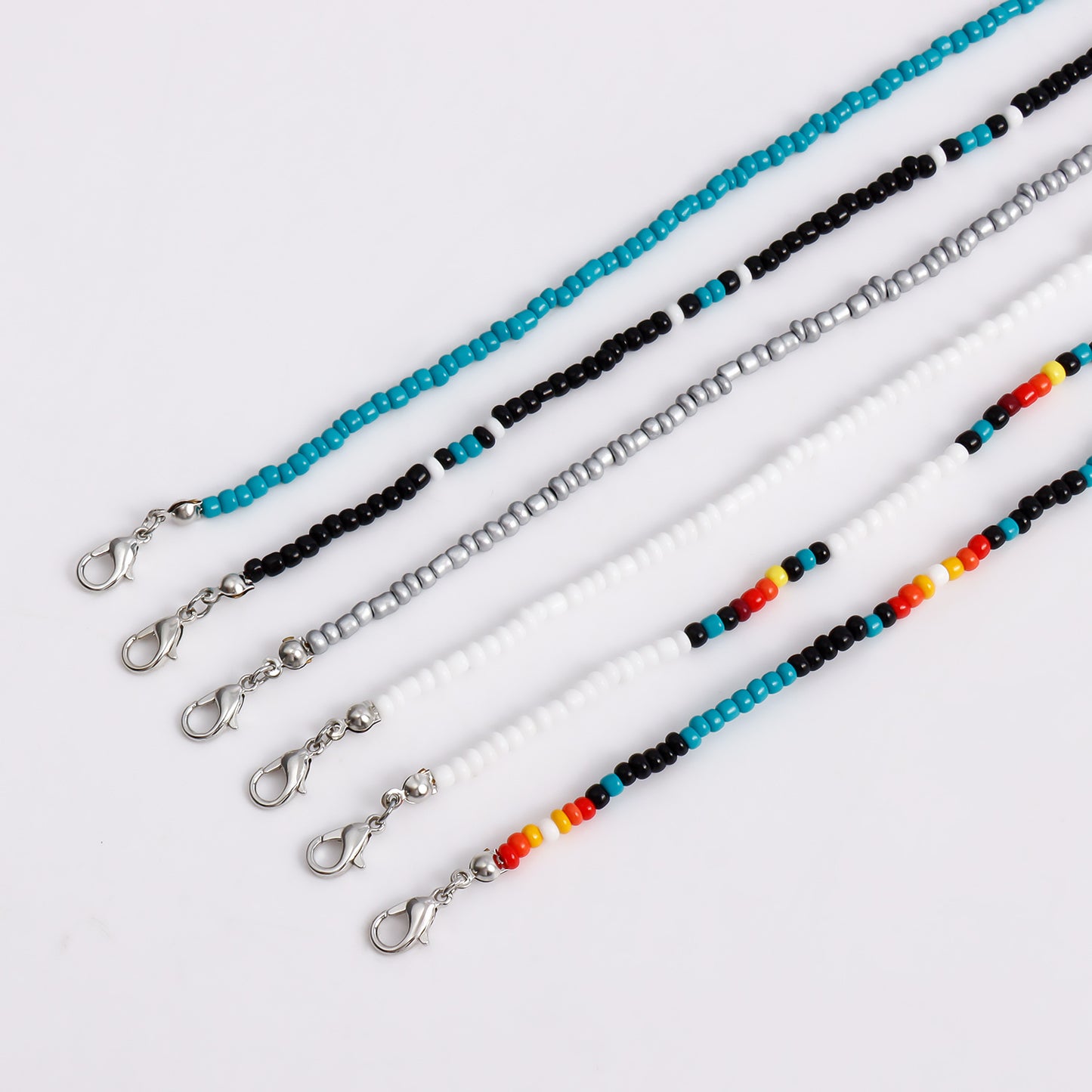 Bohemian Style Geometric Short Pendant Necklace for Women with Alloy Beads and Plated Finish