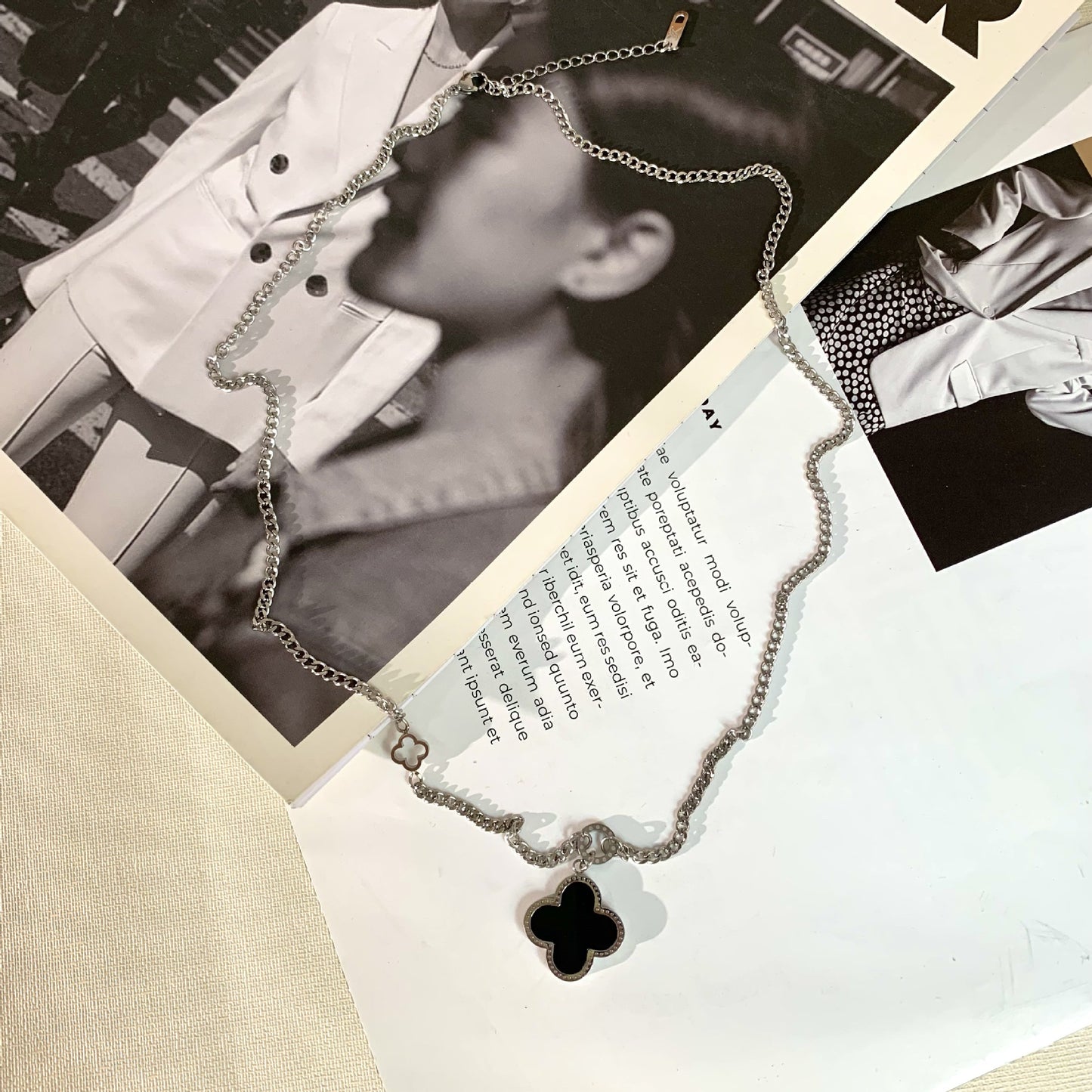 Minimalist Luxury Geometric Stainless Steel Necklace Unisex