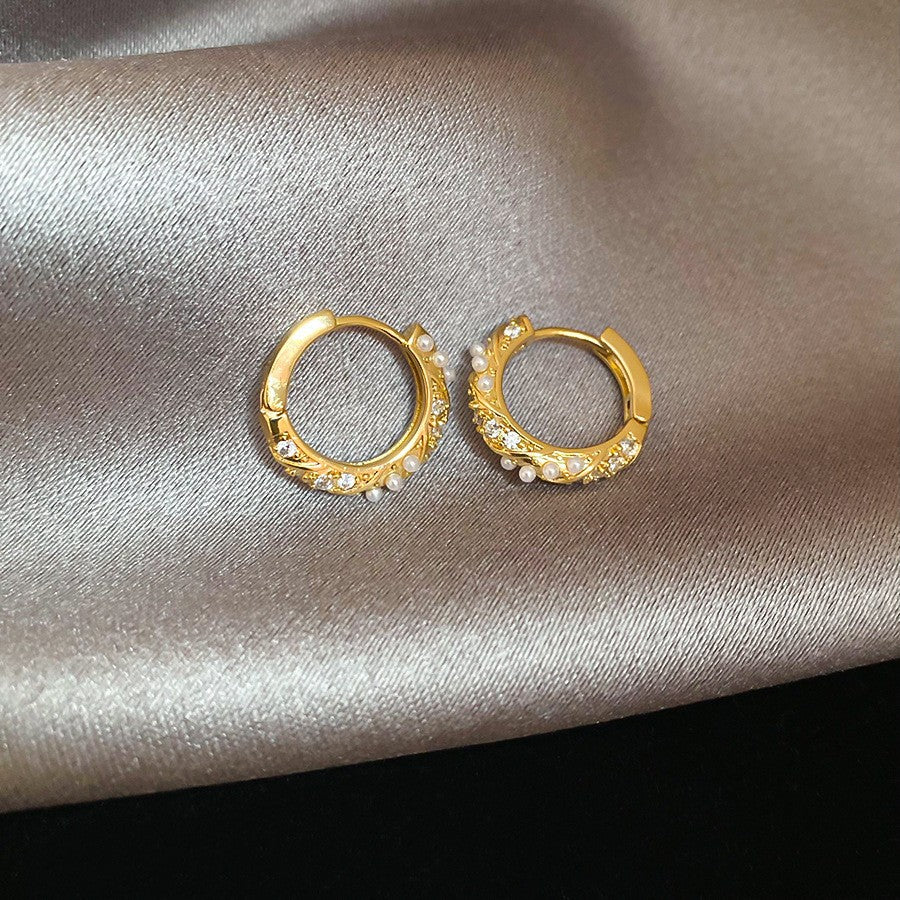 Orecchini a perno geometrici minimalisti in metallo con finitura placcata da donna, gioielli per l'orecchio lussuosi, alla moda e versatili per tutti i giorni