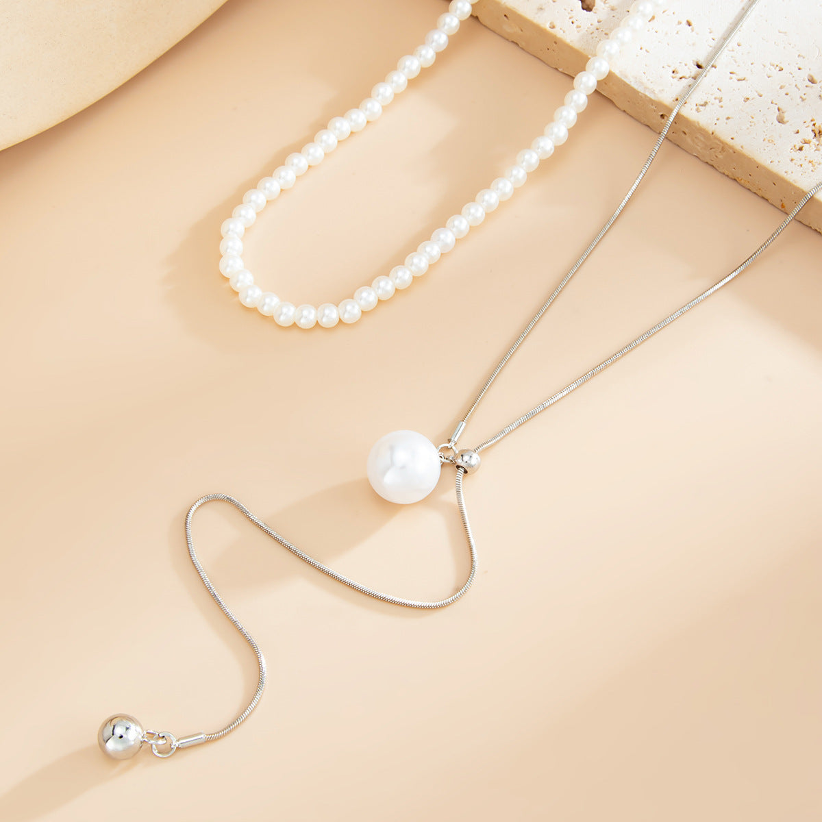 Vintage Casual Round Geometric Brass Plated Pearl Ball Chain Necklace for Women
