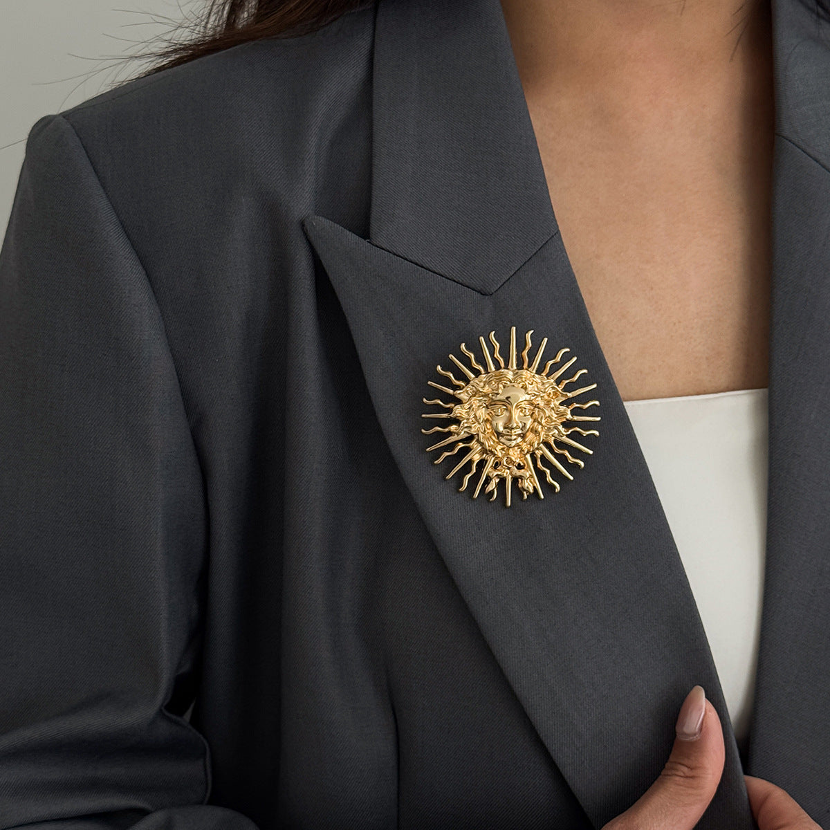 Creative Geometric Sun Goddess Relief Brooch Zinc Alloy Plated Pin for Women DIY Charm Bar
