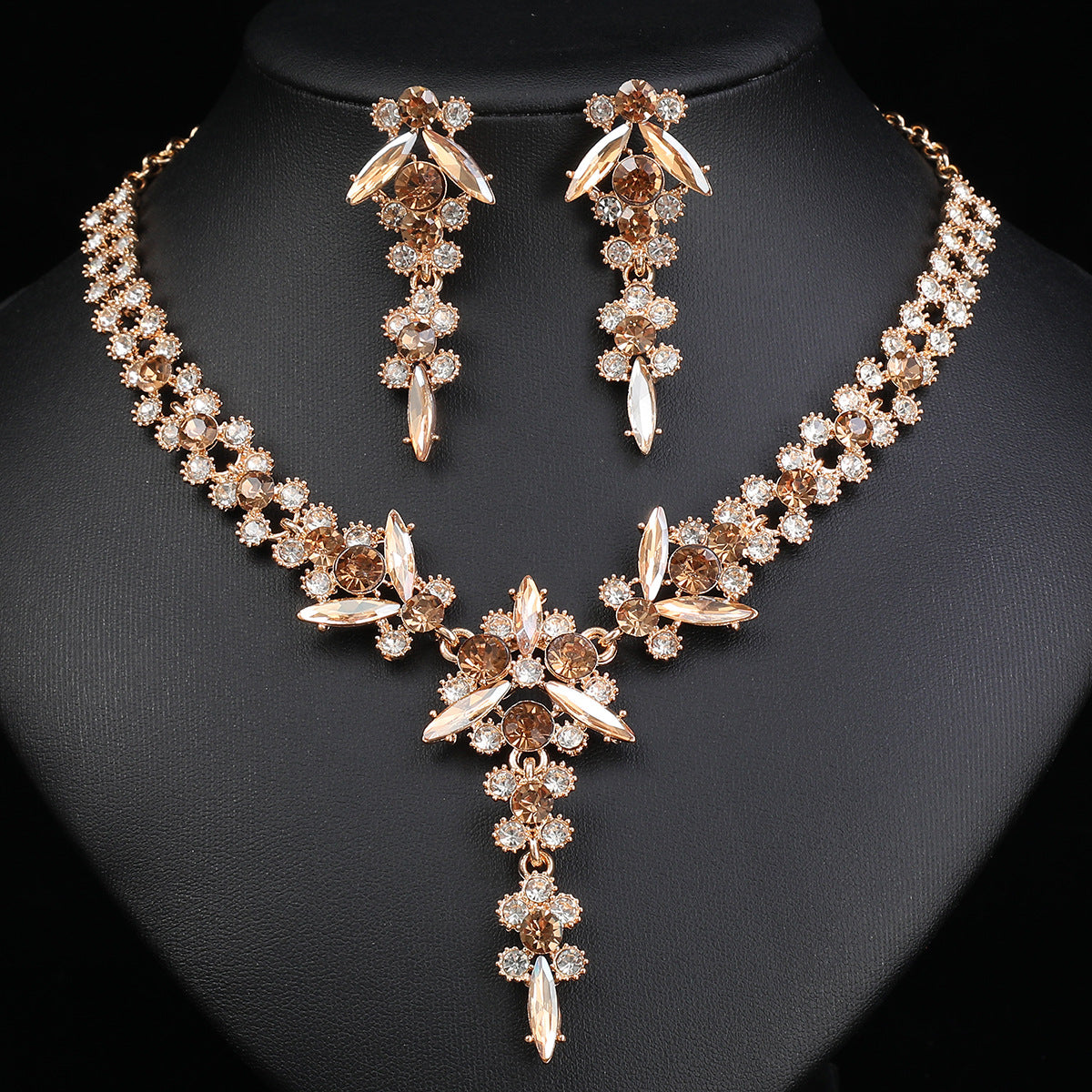 Elegant Floral Design Alloy Necklace Set with Rhinestone Pendant, Electroplated O-Chain and Matching Earrings for Wedding and Formal Occasions