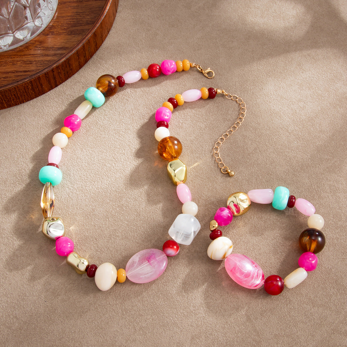 Vintage Geometric Oval Resin Beaded Necklace