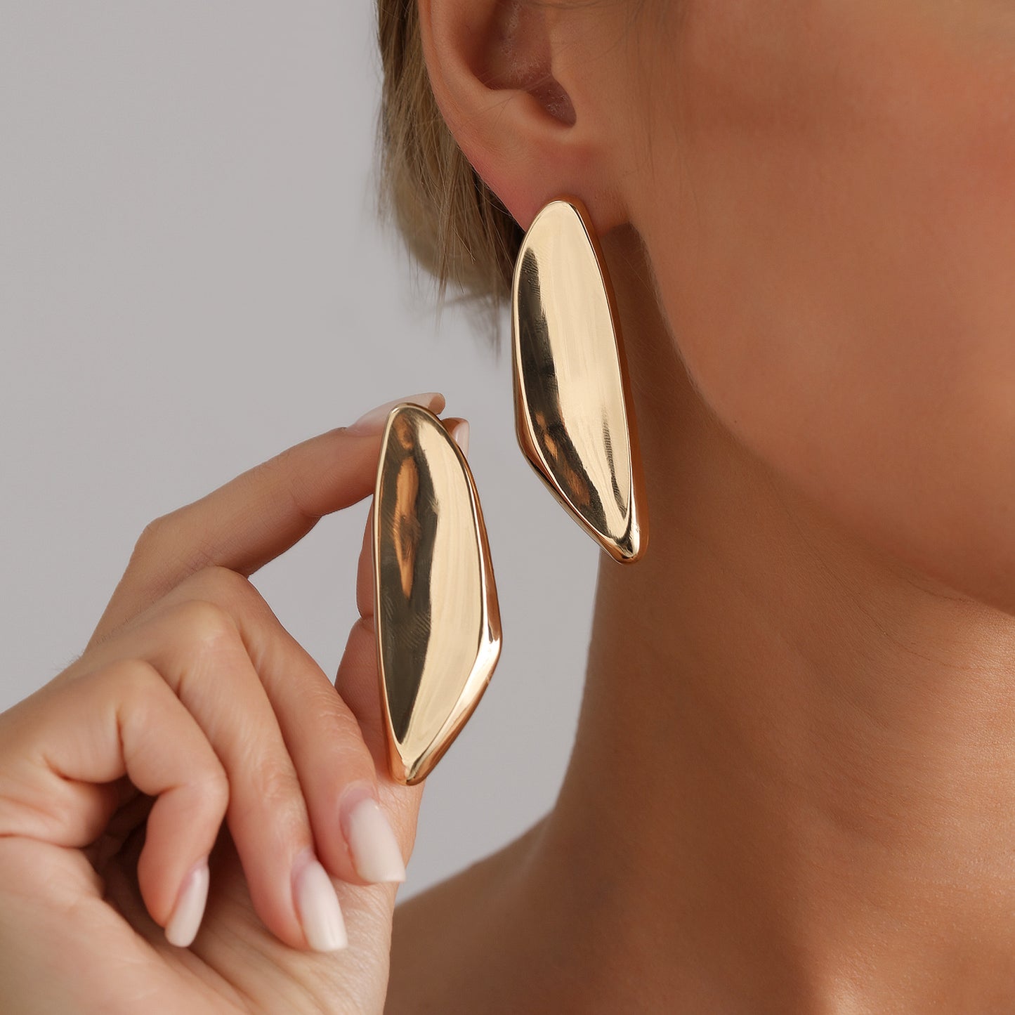 Minimalist Geometric Irregular Stud Earrings in Zinc Alloy with Electroplated Finish Liquid Lava Texture Luxe Style for Women