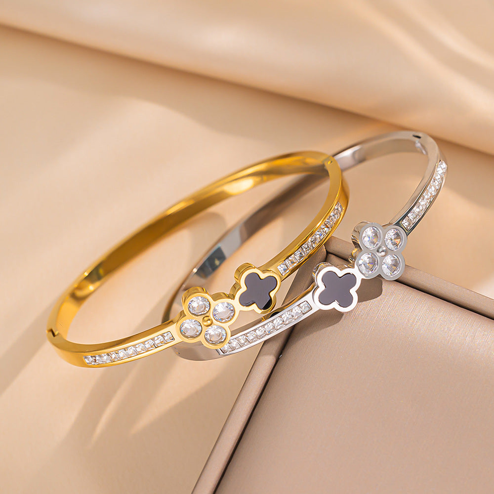 Minimalist Clover-Shaped Titanium Steel Bracelet with Rhinestone Inlay and Mother-of-Pearl Accents for Women