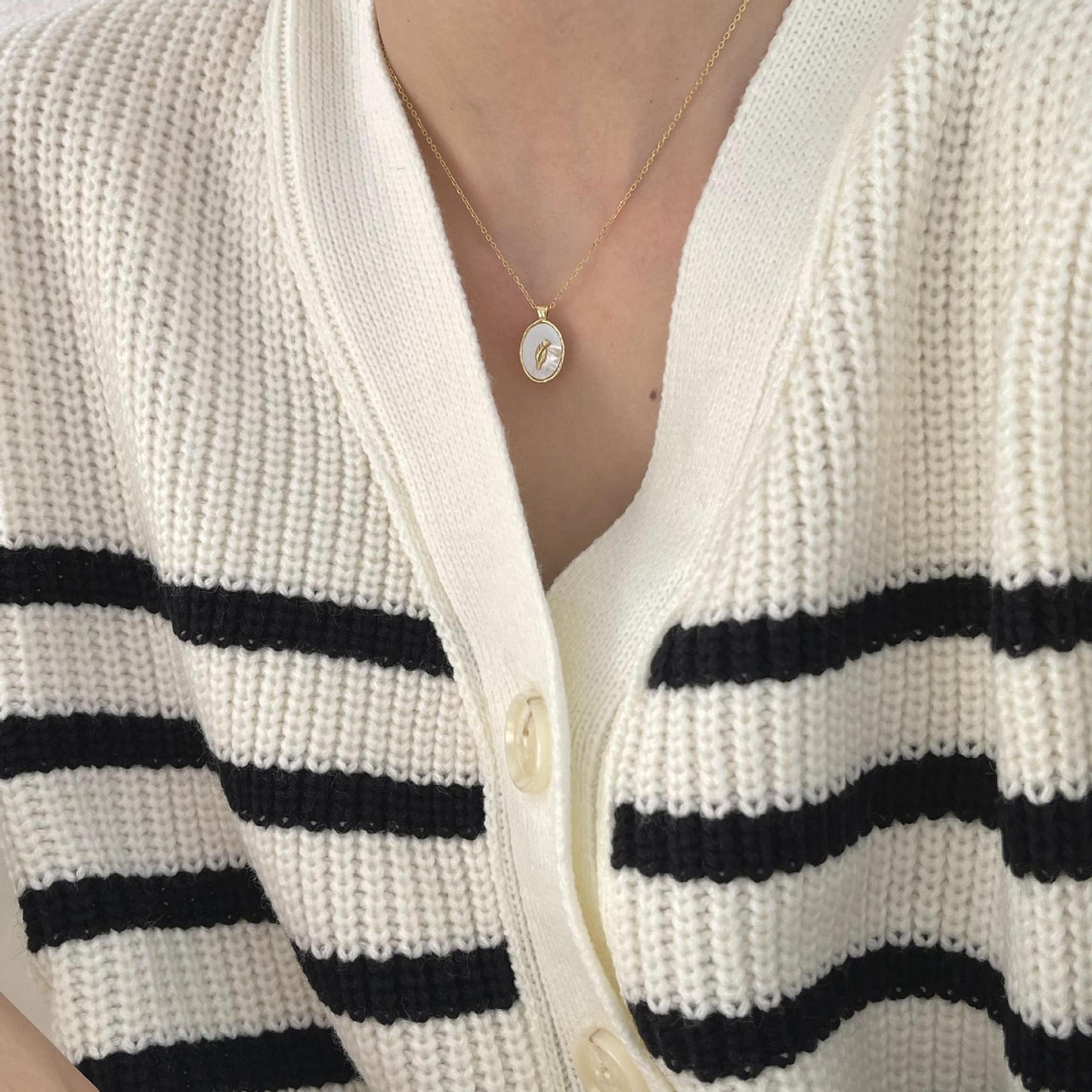 Minimalist Geometric Oval Tulip Shell Pendant Necklace in 925 Sterling Silver with Beaded Chain
