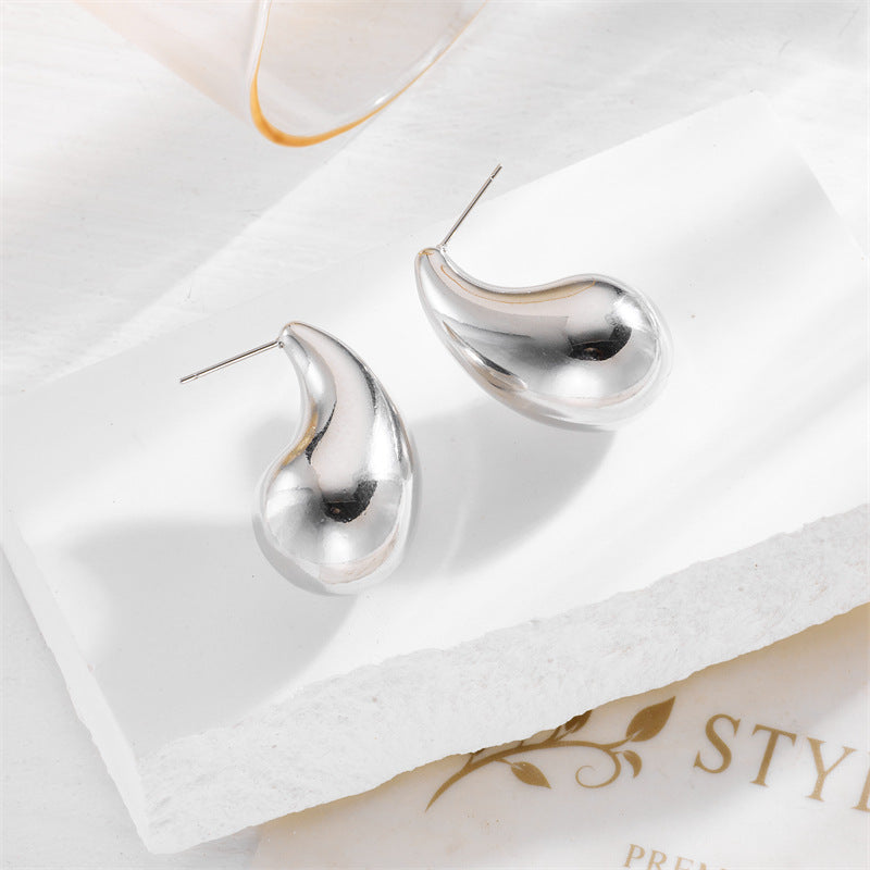 Pendientes Minimalistas Geométricos Irregulares en Forma de Gota de Agua de Acero de Titanio con Baño de Oro para Mujer