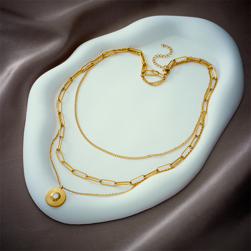 Collana pendente rotonda irregolare minimalista in stile vintage in acciaio al titanio con finitura placcata per donna