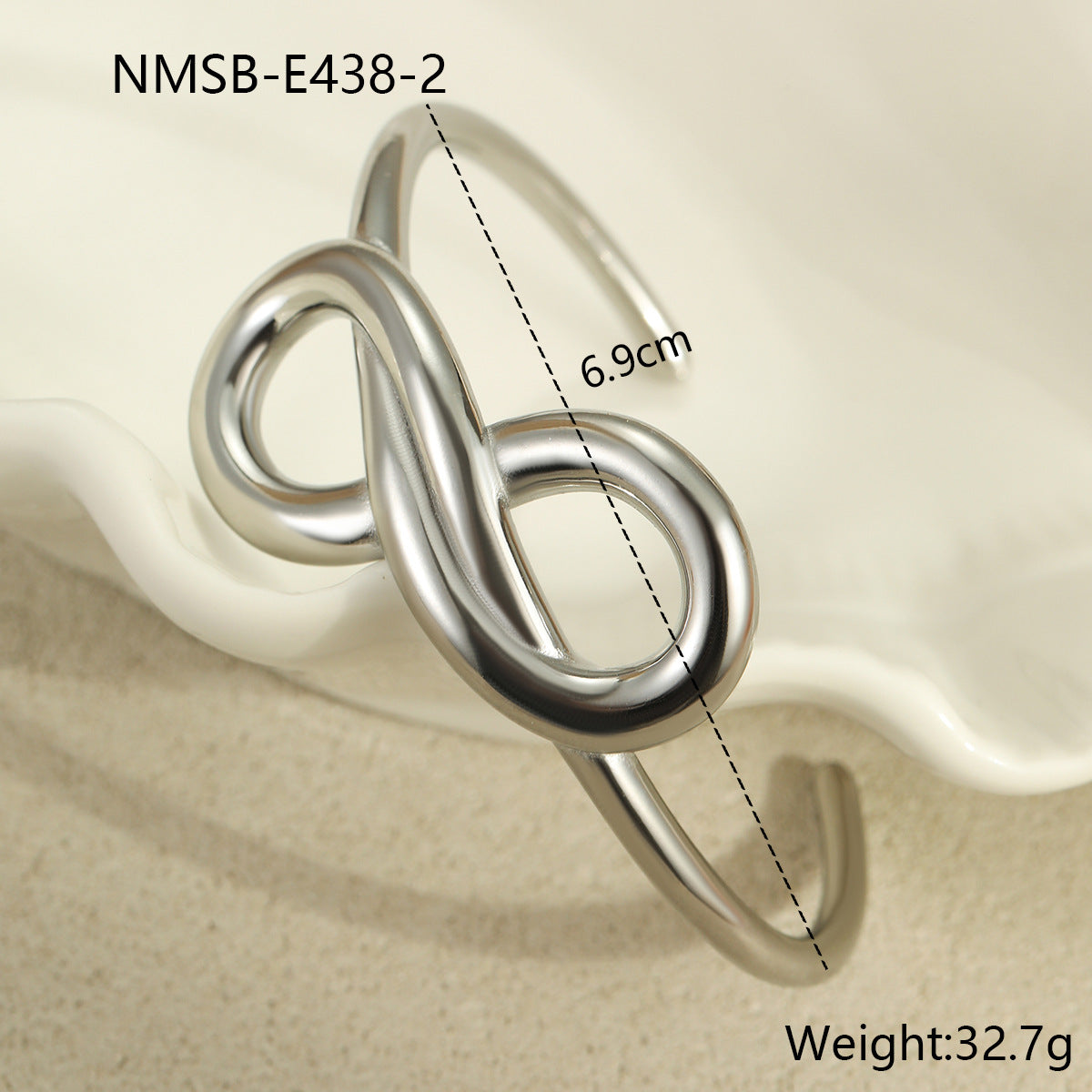 Fashionable Geometric Stainless Steel Bracelet with Plated Finish for Women