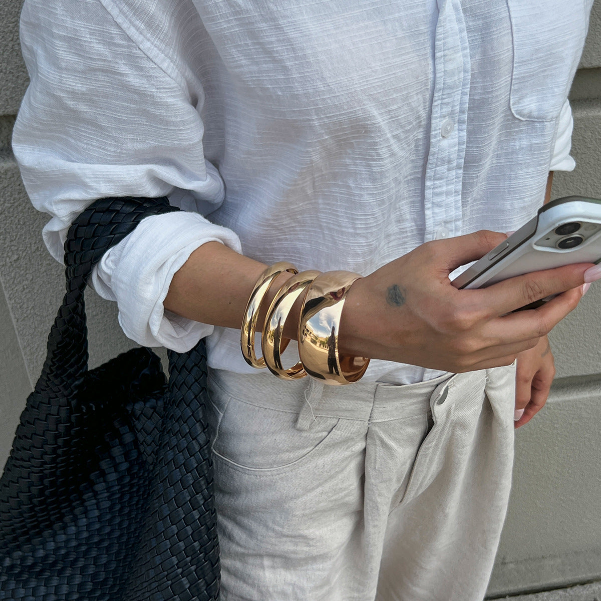 Exaggerated Round Geometric Plated Alloy Wide Cuff Bracelet for Women