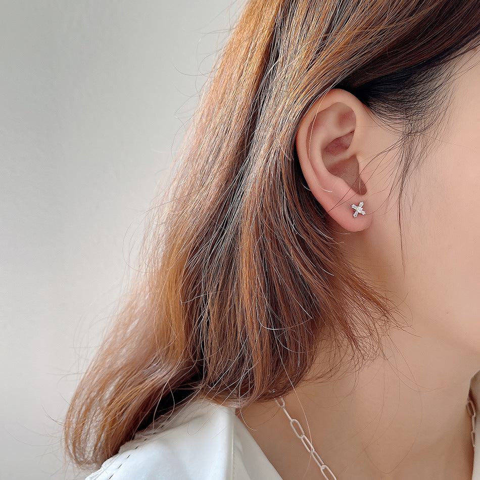 Minimalist Waterdrop-Shaped 925 Sterling Silver Stud Earrings with Pearl Inlay and Cross Motif