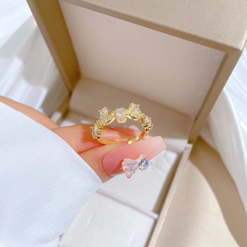 Anello da donna regolabile in ottone placcato oro a forma di corona in stile fumetto