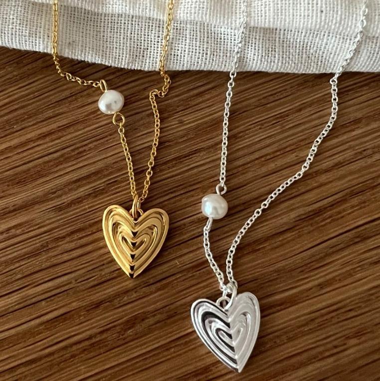 Minimalist Irregular Heart-Shaped 925 Sterling Silver Necklace with Gold Plating and Pearl Accent on Box Chain