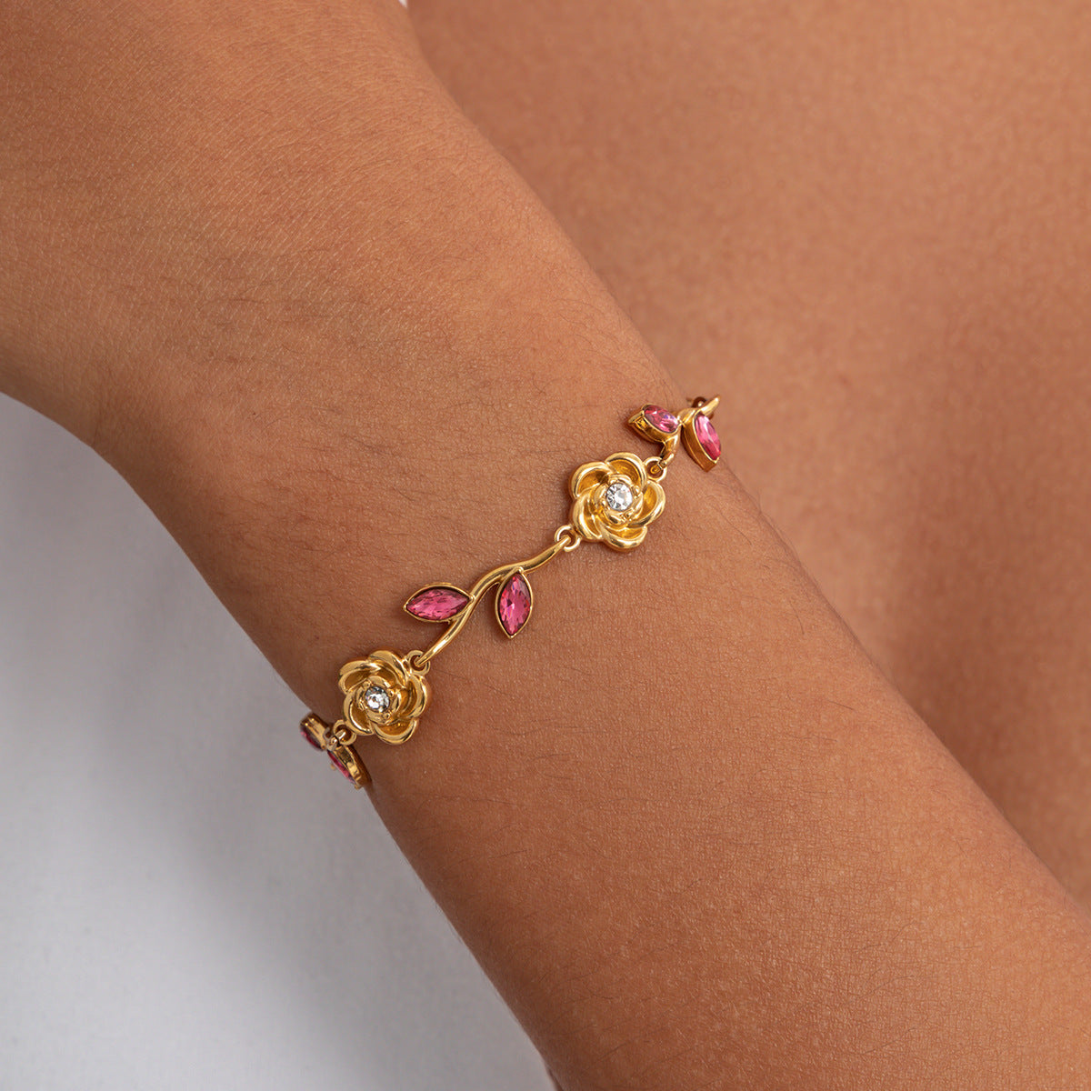 Luxury Elegant Rose Flower Teardrop Shape PVD 18K Gold Plated Stainless Steel Rhinestone Bracelet for Women