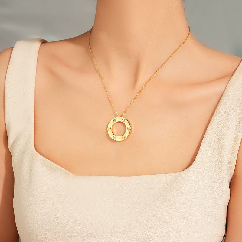 Collar con colgante geométrico redondo minimalista de acero de titanio para mujer con incrustaciones de diamantes de imitación, cadena de cuello en capas hipoalergénica y resistente a las serpientes
