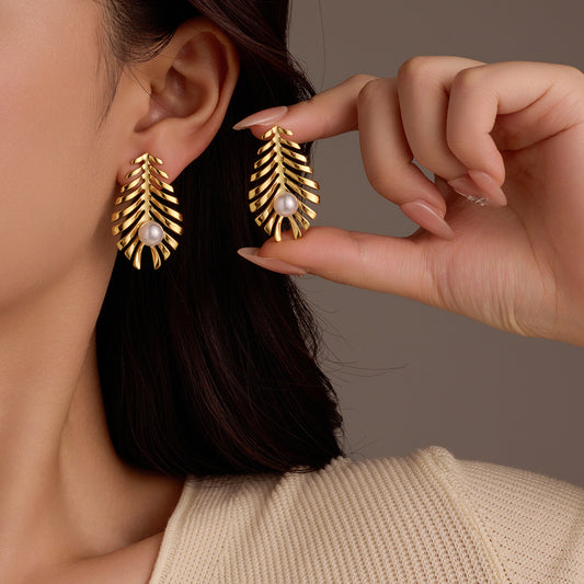 Orecchini da donna in acciaio inossidabile a forma di foglia in stile vintage con intarsio in perle e placcatura in oro 18 carati