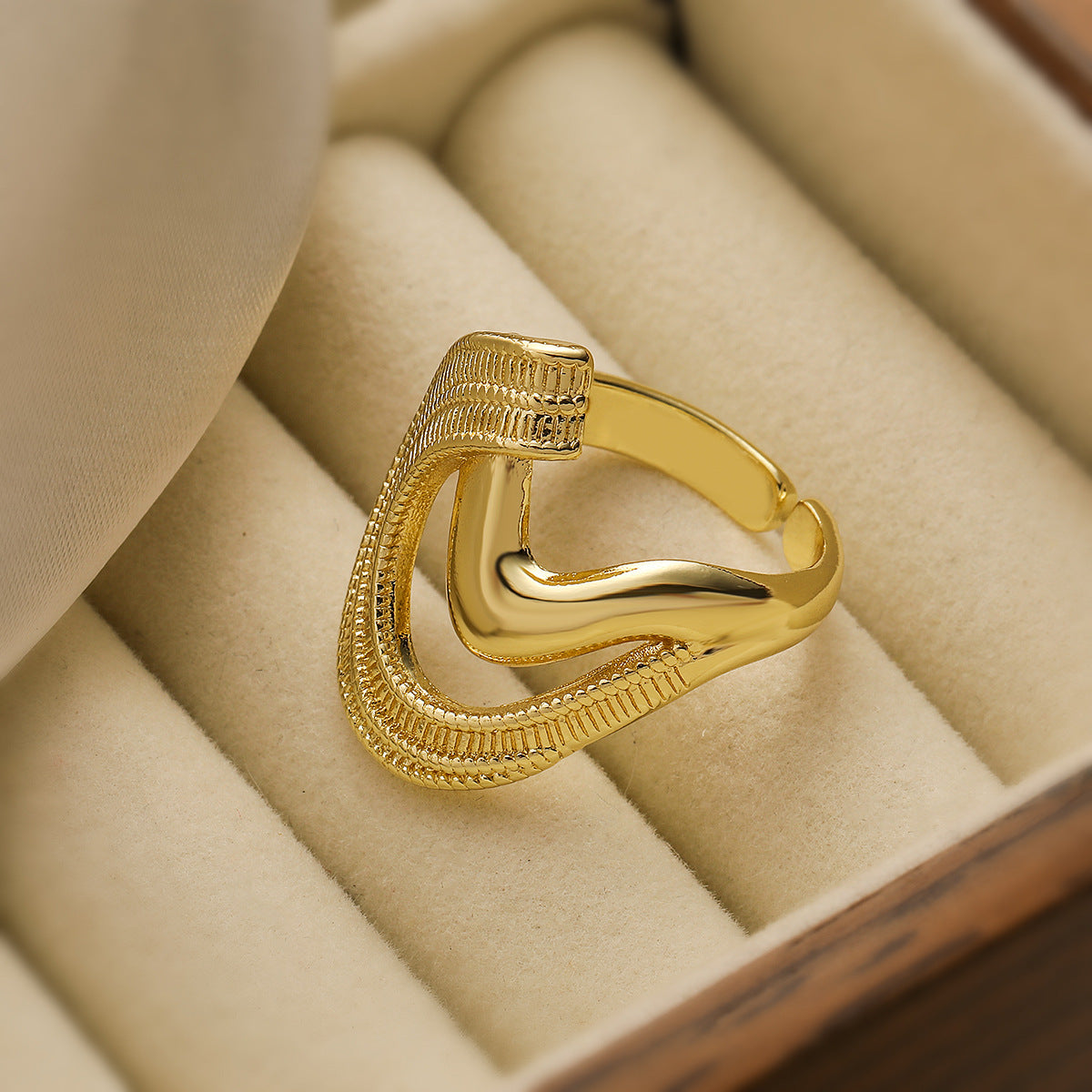 Minimalist Geometric Open Ring for Women Made of Brass with Real Gold Plating