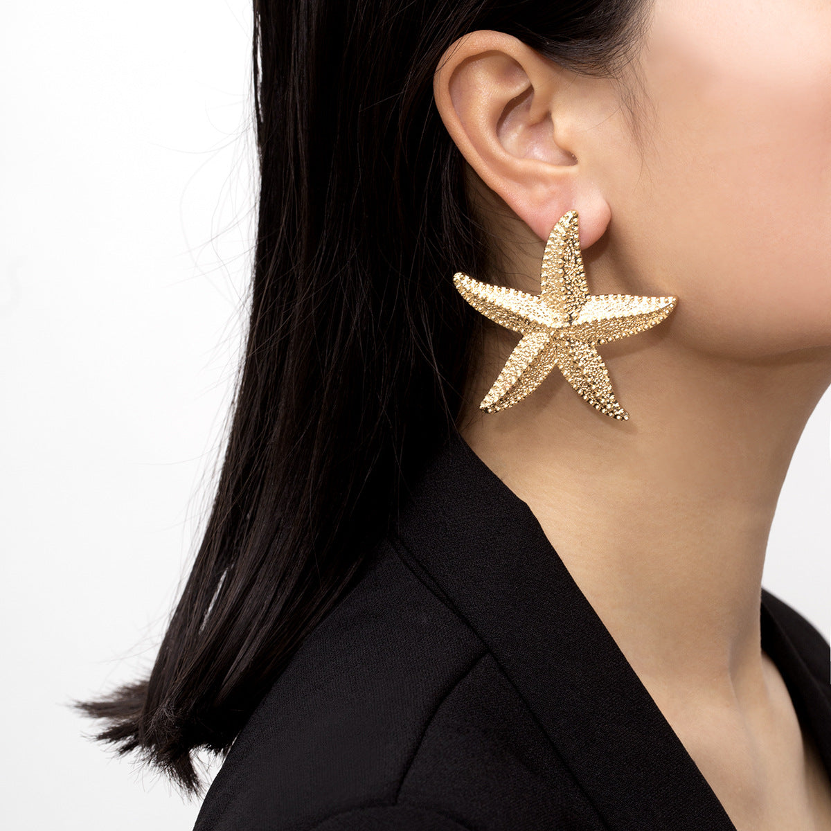 Pendientes de tuerca minimalistas de aleación con forma de estrella texturizada, diseño geométrico y acabado chapado para mujer