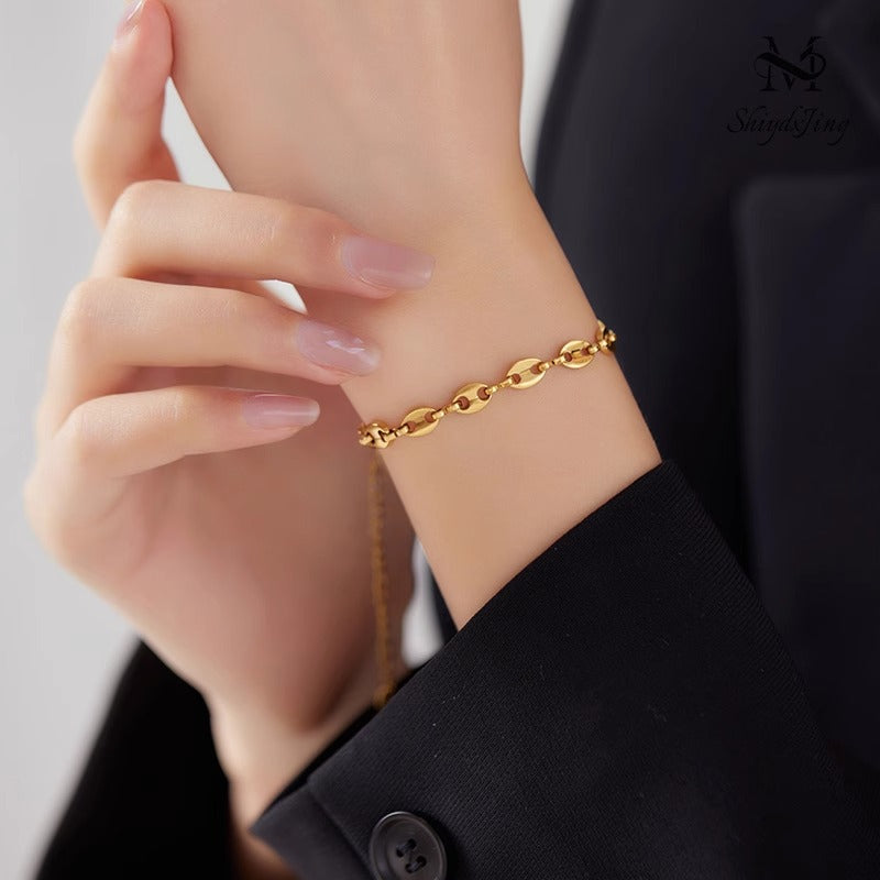 Bracciale da donna stile vintage con naso di maiale, in lega di rame, finitura galvanizzata, con accenti a foglia e petalo, stile streetwear minimalista