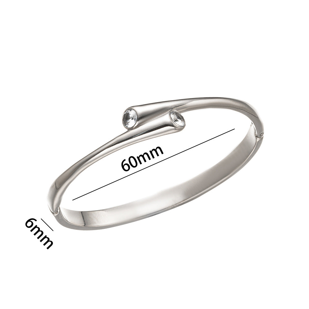 Minimalist Titanium Steel Bracelet with Vacuum Electroplating Smooth Finish Geometric Oval Shape Hypoallergenic Stainless Steel Jewelry