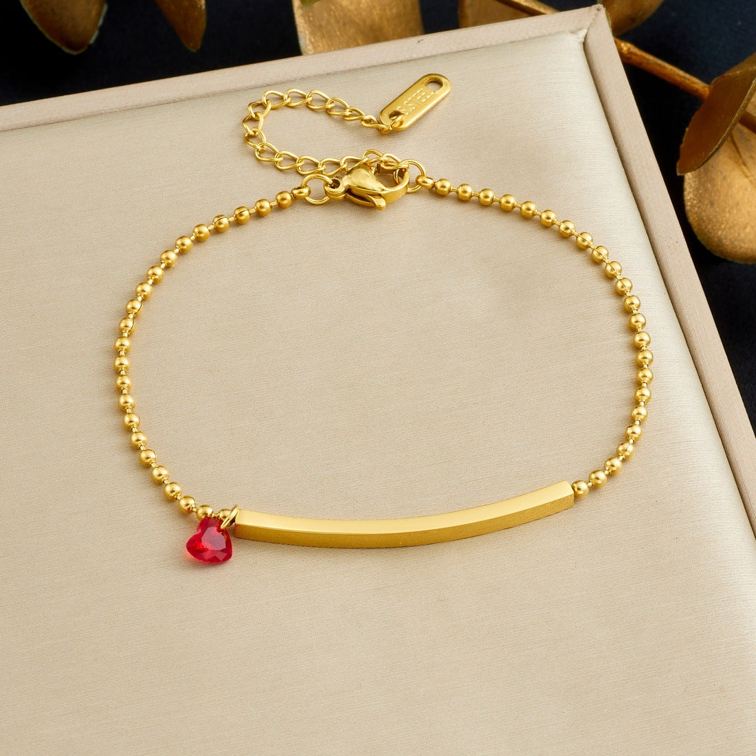 Minimalist Luxury Gold Plated Stainless Steel Geometric Heart Line Bracelet for Women