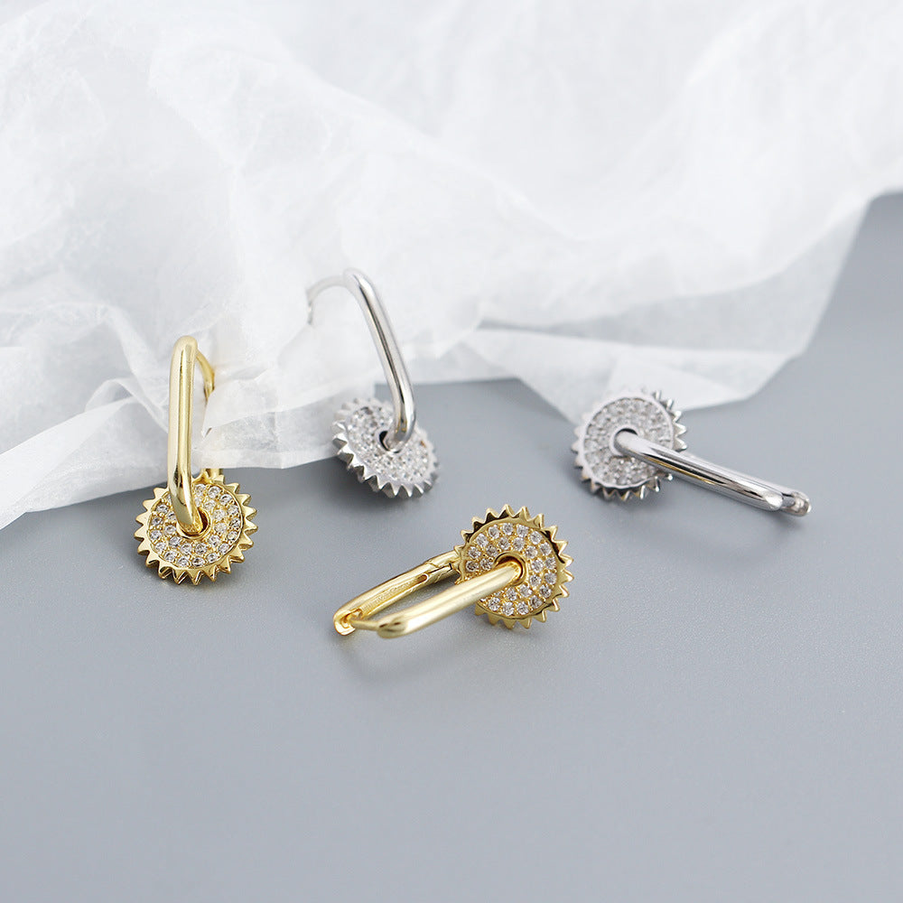 Sweet Streetwear Geometric 925 Sterling Silver Inlaid Diamond Stud Earrings