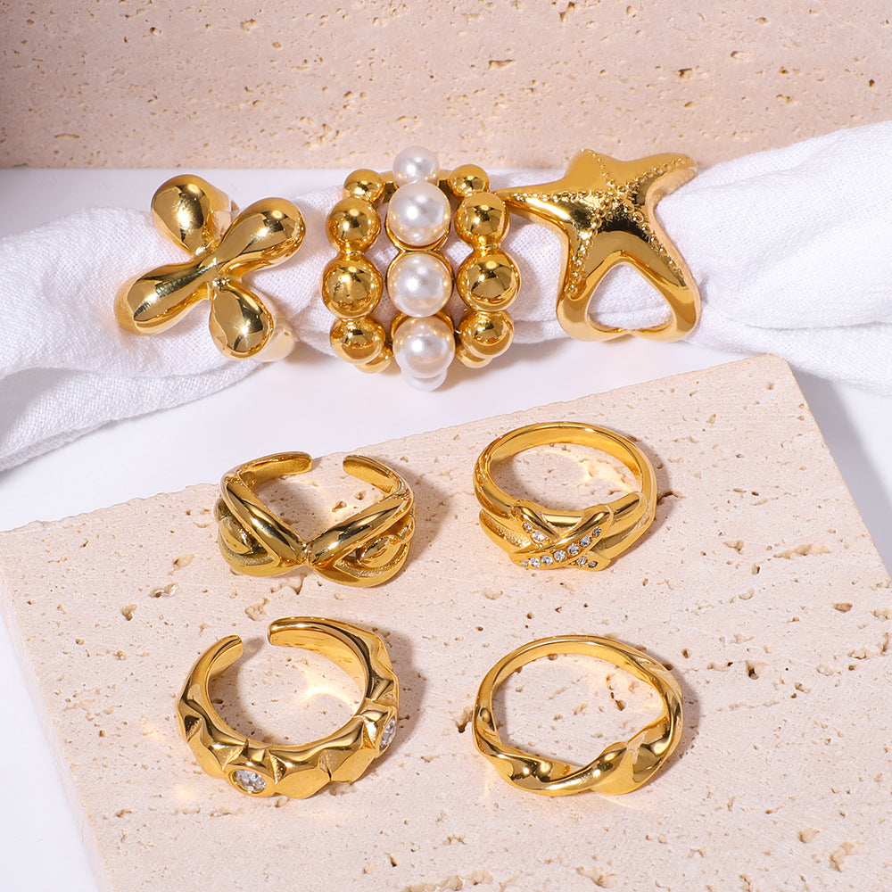Minimalist Geometric Stainless Steel Ring with Rhinestone Inlay and 18K Vacuum Plating for Women and Men