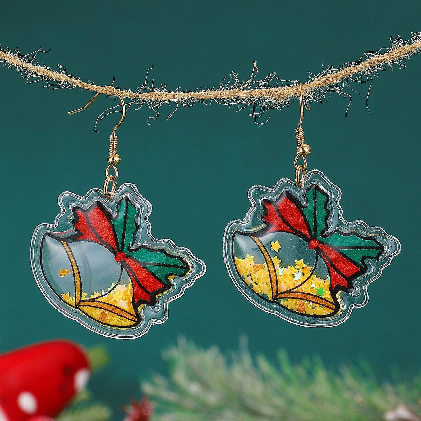 Dulces y Bonitos Pendientes Navideños para Mujer con Adornos de Papá Noel, Árbol de Navidad y Cascabeles, con Forma Geométrica y Acabado Galvanizado
