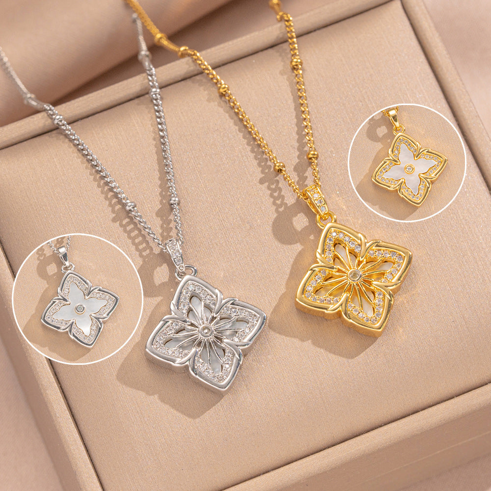 Collar minimalista con colgante de trébol de cuatro hojas en acero de titanio con latón bañado en oro de 18 quilates e incrustaciones de circonio, diseño de doble cara en nácar cepillado