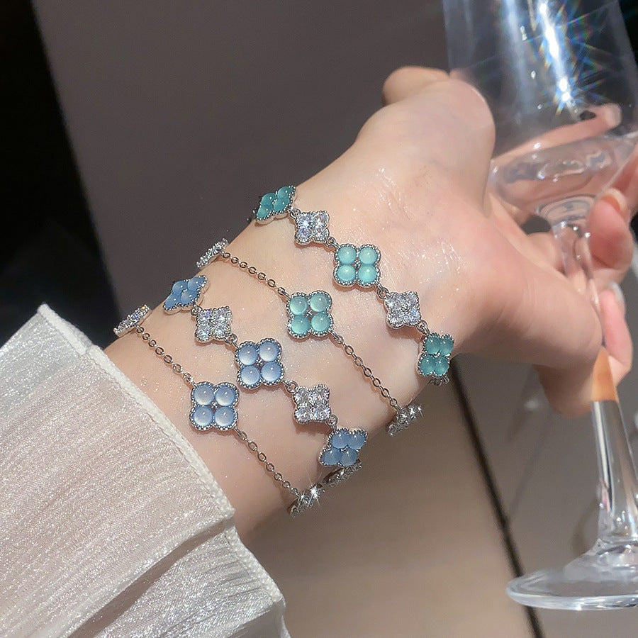 Elegant Luxury Floral Cubic Zirconia Inlaid Zinc Alloy Plated Bracelet for Women