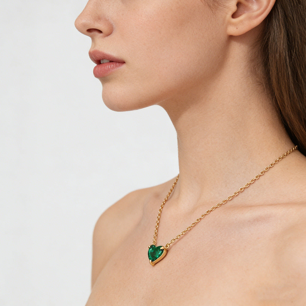 Elegante collana da donna in acciaio inossidabile placcato a forma di cuore con pietra natale di dicembre