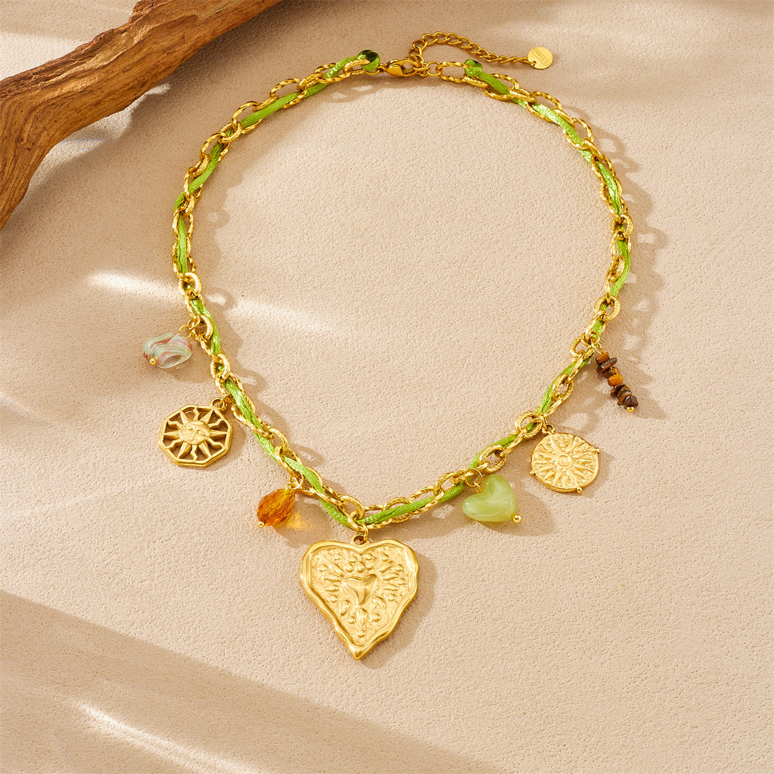 Sweet Gold Plated Heart Stainless Steel Necklace with Cable Chain for Women