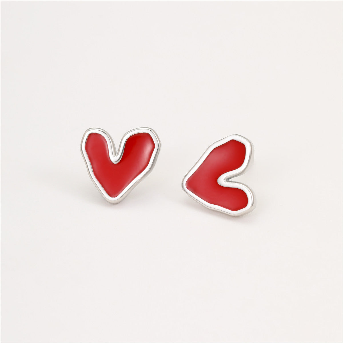 Pendientes de acero inoxidable en forma de corazón irregular de inspiración vintage con baño de oro para mujer