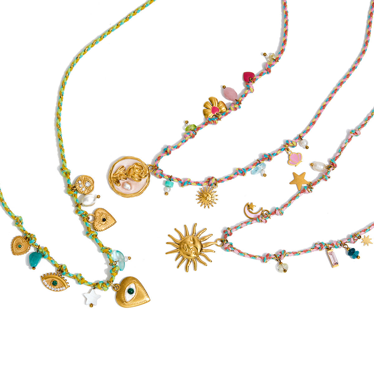Collana pendente a forma di cuore minimalista in acciaio inossidabile con finitura placcata per donna, catena clavicola leggera
