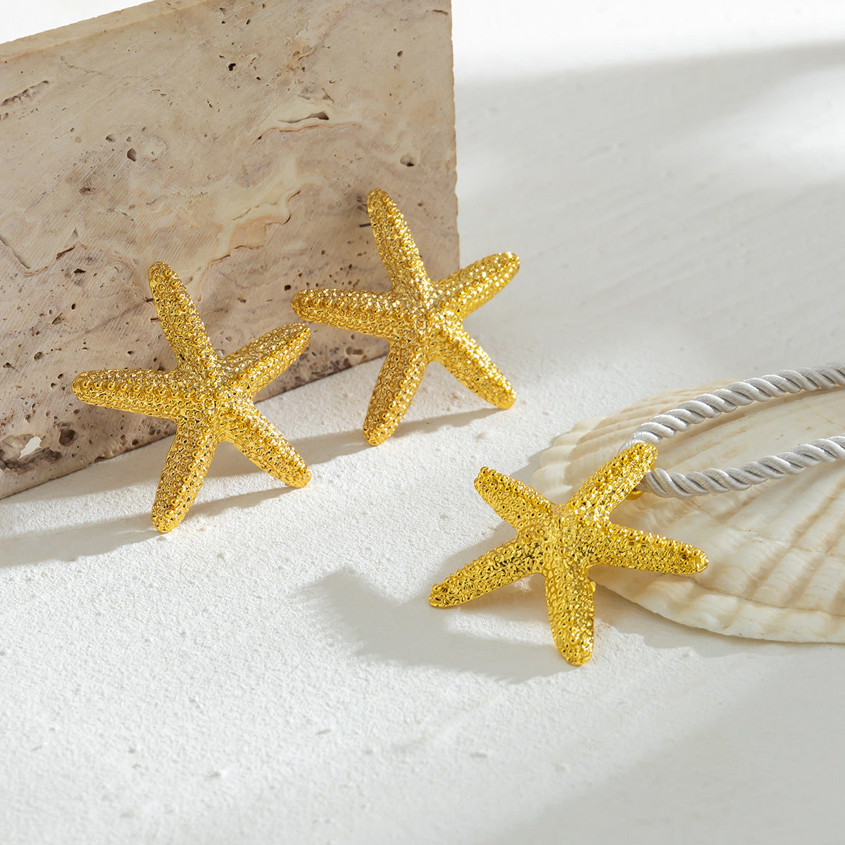 Exaggerated Star Pendant Necklace Alloy Beach Ocean Style Women's Jewelry
