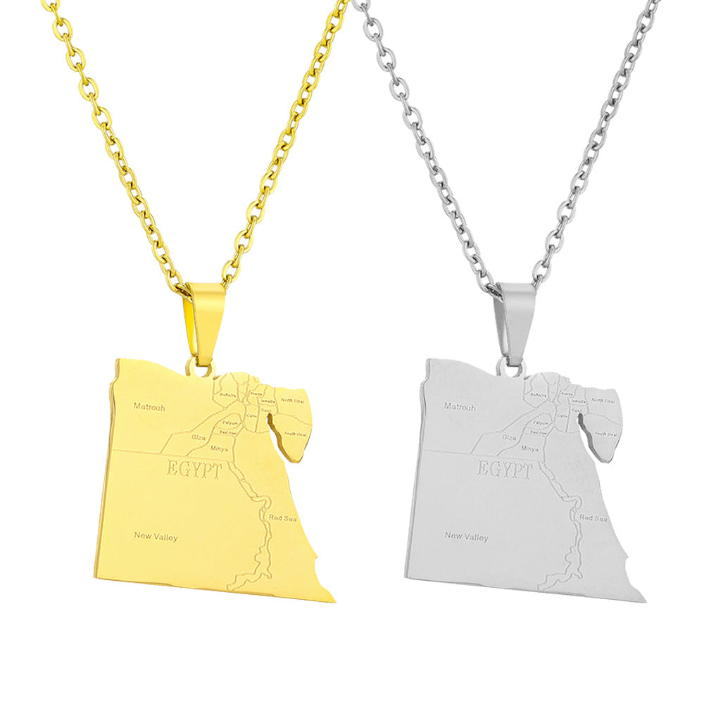 Collana con pendente etnico geometrico in acciaio inossidabile con ciondolo in acciaio al titanio e finitura placcata su catena a maglie ovali