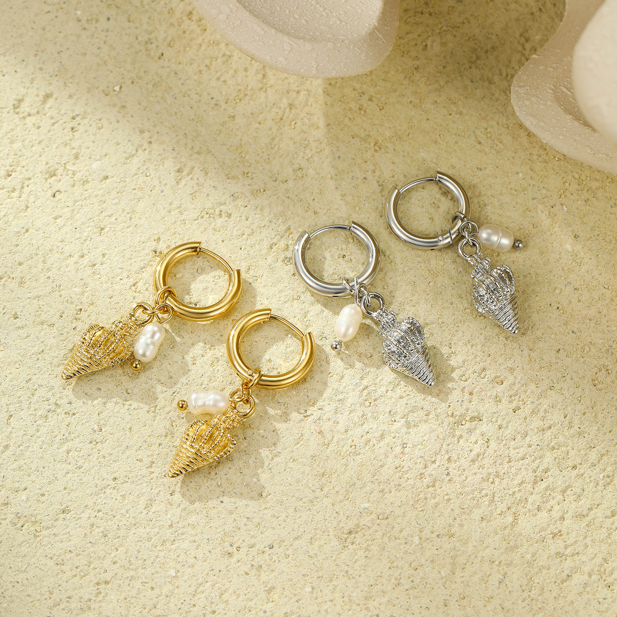 Pendientes vintage de acero de titanio con forma de concha y perlas incrustadas para mujer, aros de acero inoxidable chapados con estética minimalista de lujo