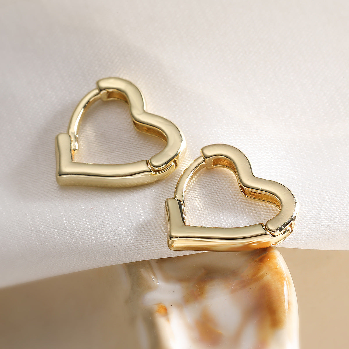 Minimalist Vintage 18K Gold Plated Brass Geometric Heart Earrings