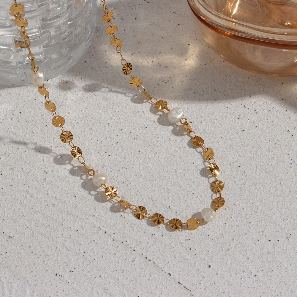 Fashionable Geometric Snowflake-Shaped Stainless Steel Plated Necklace with Freshwater Pearl for Women