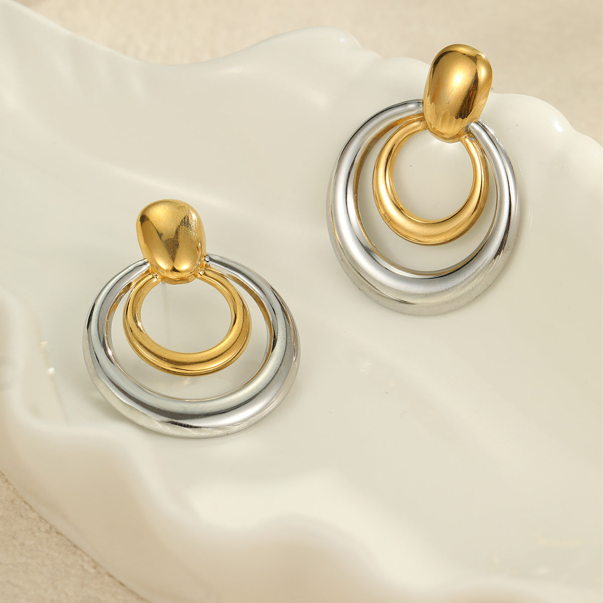 Vintage-Inspired Stainless Steel Gold-Plated Double-Layer Hollow Circular Geometric Earrings for Women