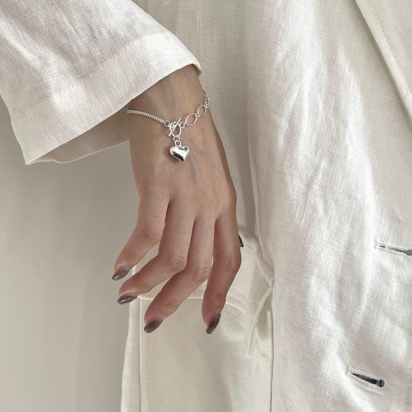 Bracciale fatto a mano a forma di cuore in argento sterling S925 con finitura scintillante, stile minimalista e dolce
