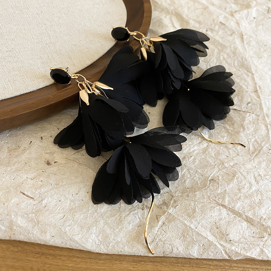 Pendientes de borla florales retro elegantes para mujer con postes de metal y detalles de gasa
