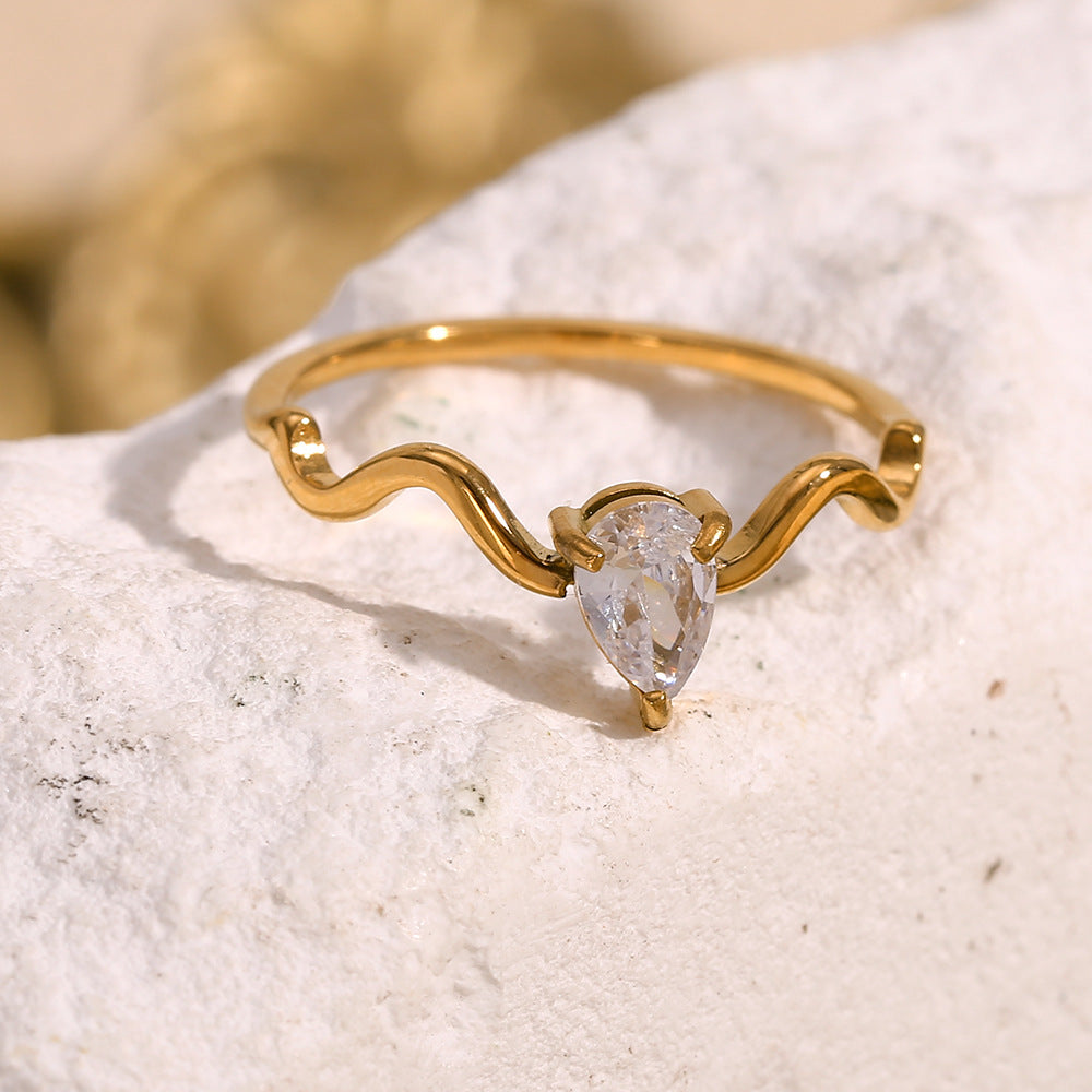 Anello da Donna a Goccia a Forma di Serpente in Acciaio Inossidabile Tonalità Fredda Placcato Oro 18K Minimalista con Cristalli