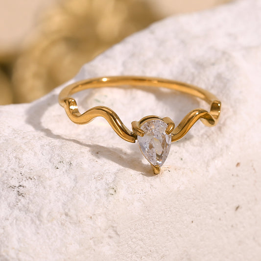 Anello da Donna a Goccia a Forma di Serpente in Acciaio Inossidabile Tonalità Fredda Placcato Oro 18K Minimalista con Cristalli