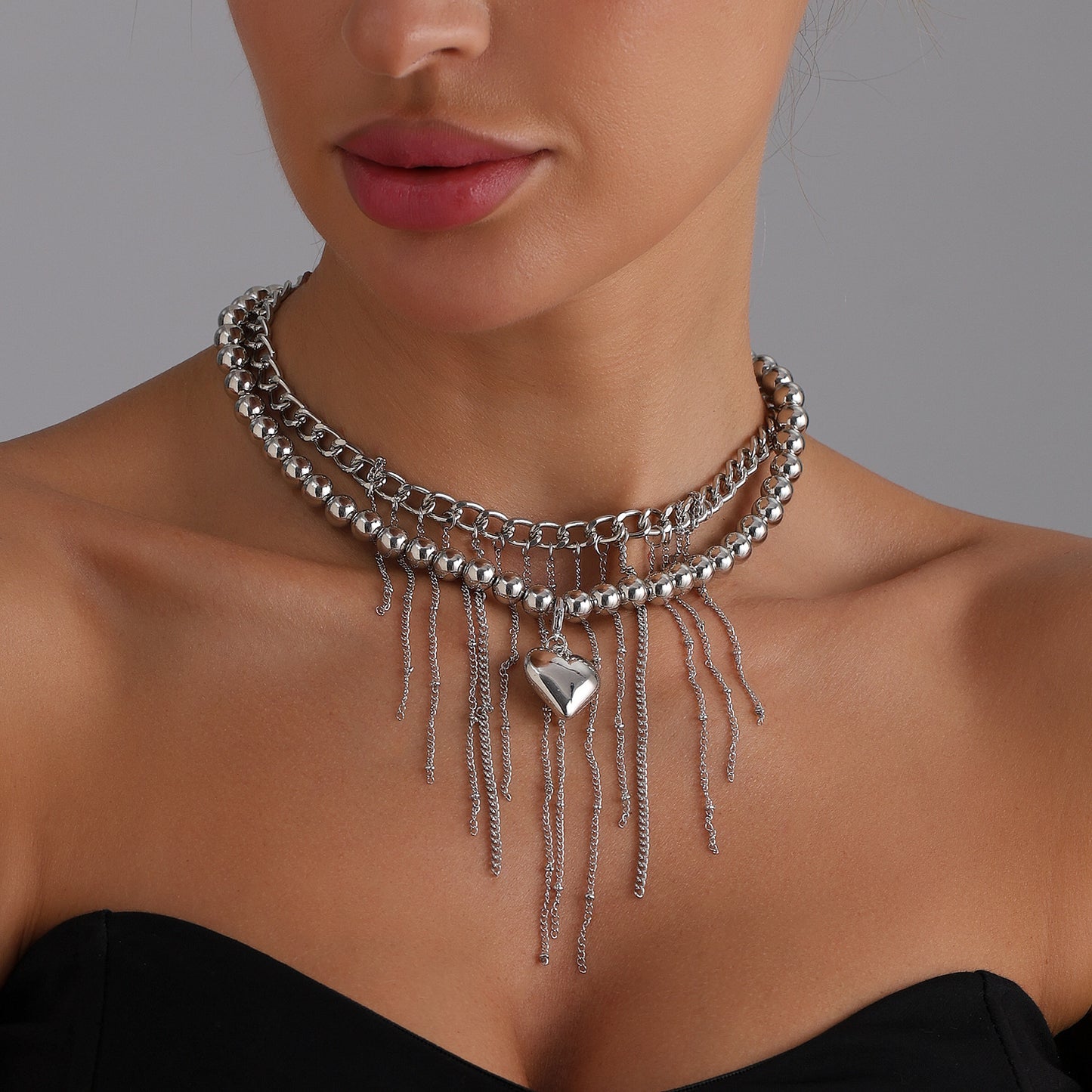 Collar con Colgante Geométrico de Corazón Dulce y Atrevido de Aleación con Acabado Chapado para Mujer