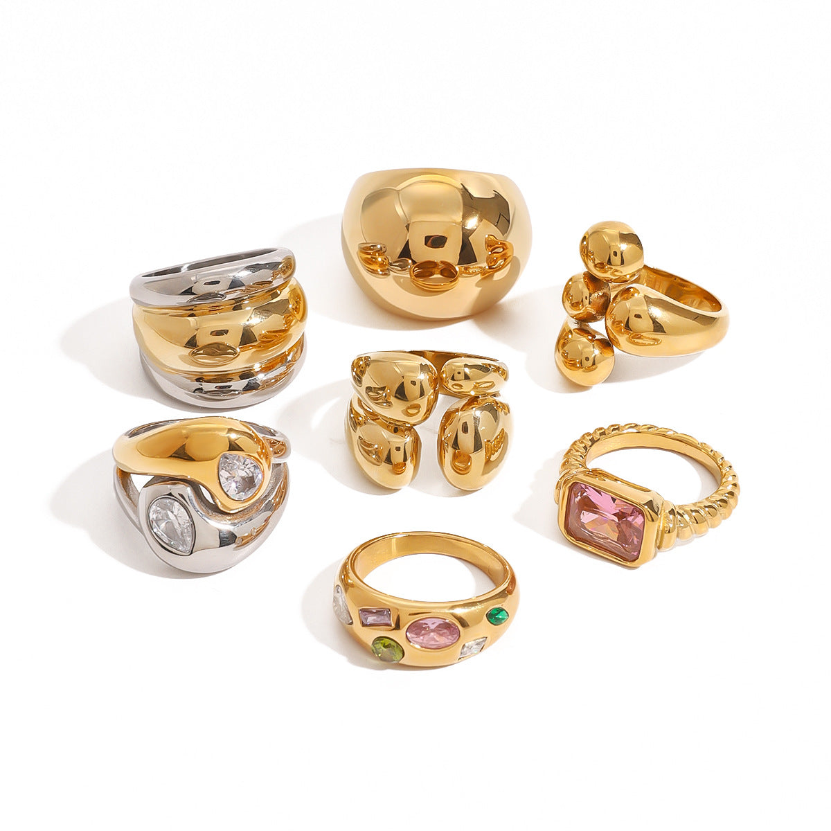 Anillo de acero inoxidable chapado con diseño geométrico de estilo vintage y acentos de circonita para mujer