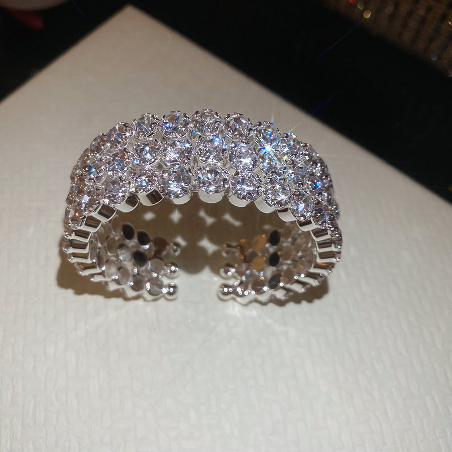 Pulsera redonda de metal minimalista con incrustaciones de diamantes de imitación para mujer, brazalete elegante de estilo de lujo