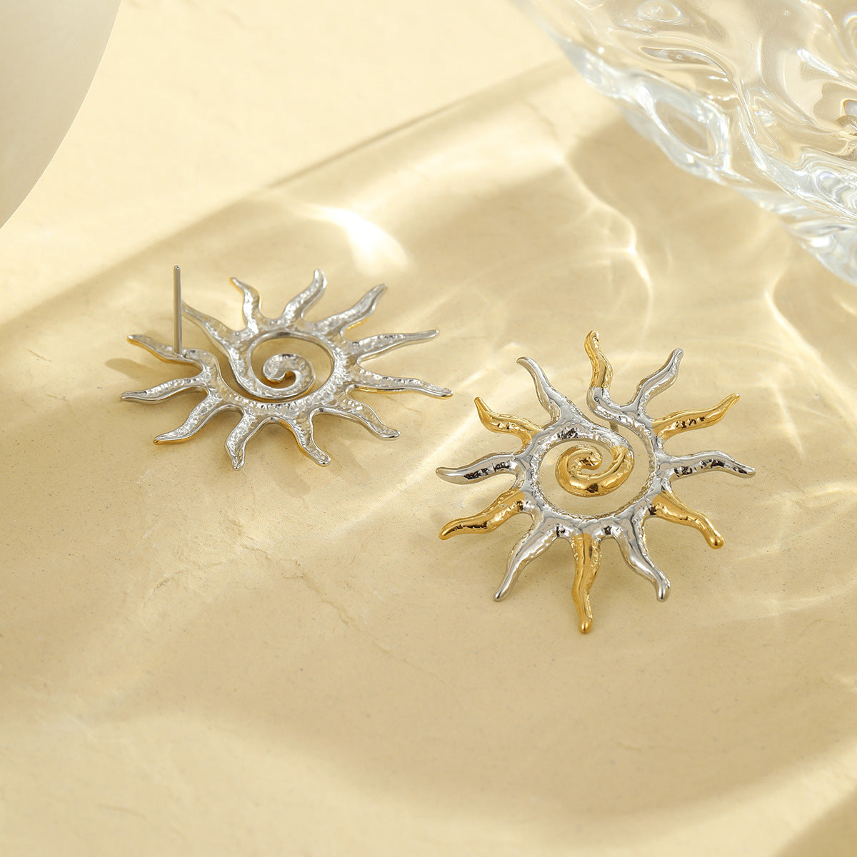 Vintage-Style Sunflower-Shaped 18K Gold-Plated Stainless Steel Earrings for Women